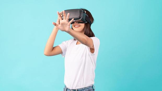 Apple ve Meta’nın akıllı gözlük yarışı kızışıyor