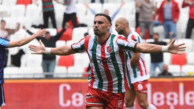 Karşıyaka'da yıldızlar kopuyor