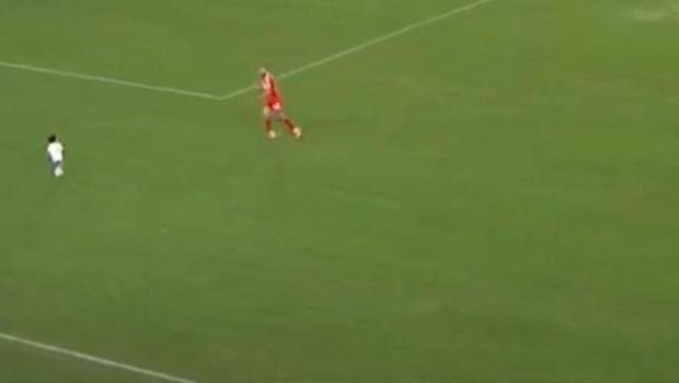 MLS'te sahaya bebek girdi!