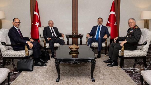 Son dakika: Güvenlik Zirvesi 4 saat sürdü... Dışişleri Bakanı Hakan Fidan: Olası senaryolara göre tüm tedbirleri alıyoruz