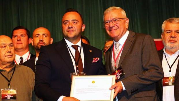 Eskişehirspor'da Ulaş Entok yeniden başkan seçildi!