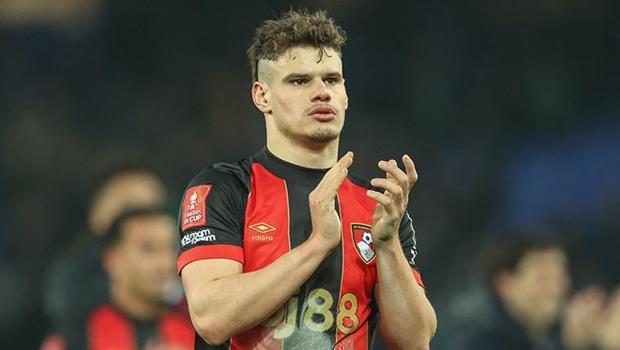Liverpool, Milos Kerkez transferini tamamladı