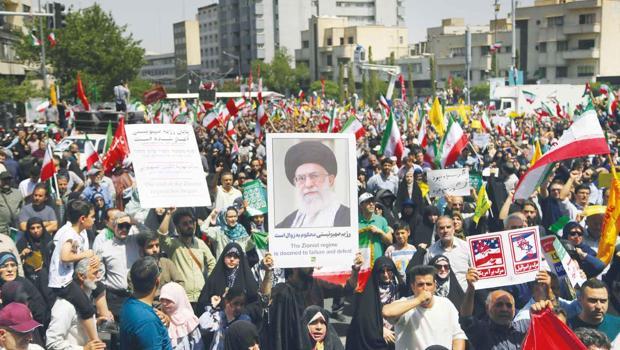 İranlılar İsrail’i protesto etti