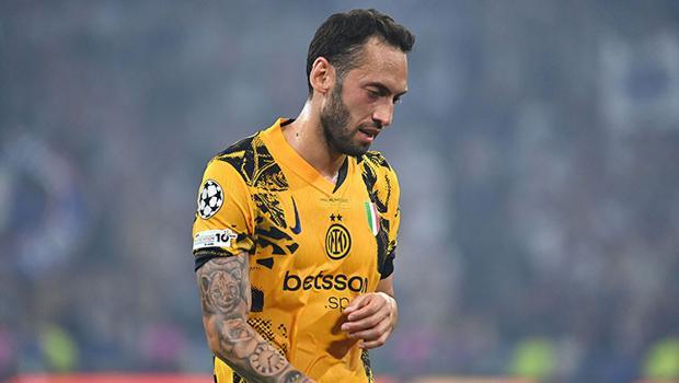 Inter'e Hakan Çalhanoğlu'ndan kötü haber!