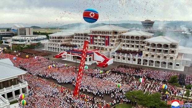 Kuzey Kore'de dev turizm kompleksi: Kim Jong-Un'un katılımıyla açıldı