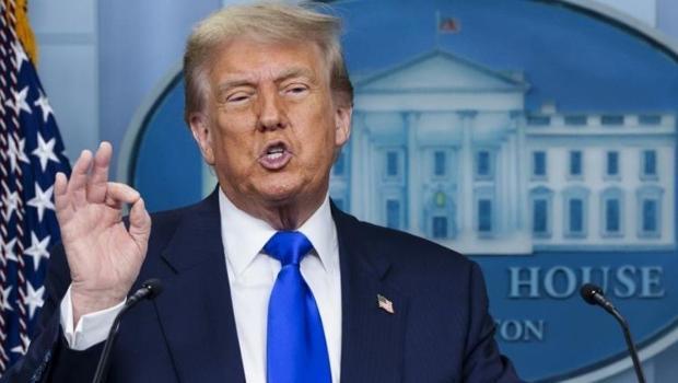 Trump’tan istihbarat raporu açıklaması! Demokratları ve gazetecileri suçladı