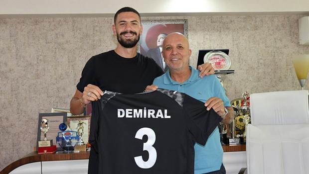 Merih Demiral’dan Alanyaspor’a ziyaret