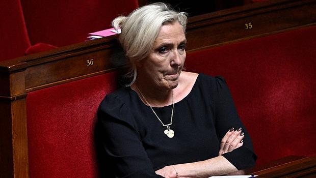 Le Pen'in partisinin genel merkezine polis baskını