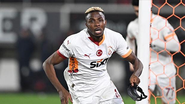 Victor Osimhen koptu geliyor!