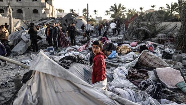 İsrail'in Gazze soykırımı devam ediyor: Sabah saatlerinden bu yana 20 Filistinli öldürüldü