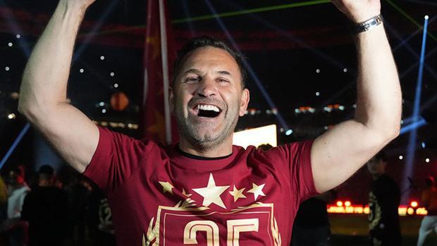 Okan Buruk'tan transfer açıklaması: 'Osimhen en kısa sürede bitiyor!'