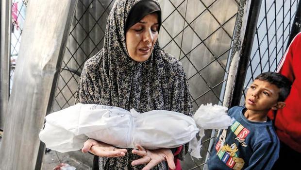 İsrail çocukları kasten hedef alıyor