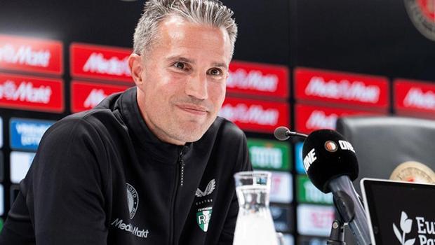 Robin van Persie'den Fenerbahçe itirafı: Galatasaray'a 2 gol atmıştım, en güzel anılarımdan biriydi