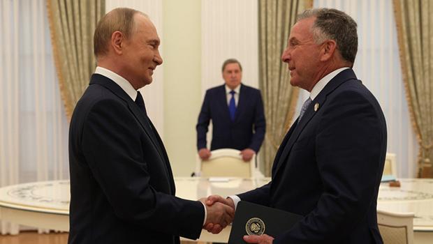 Son dakika... Trump'tan Putin ile sürpriz görüşme isteği