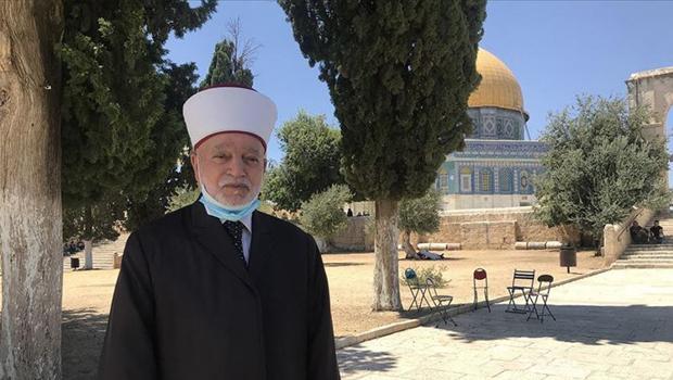 İsrail'den Filistin Müftüsü Hüseyin'e 6 ay daha yasak