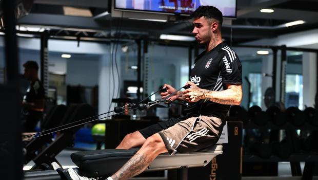Beşiktaş salonda çalıştı!