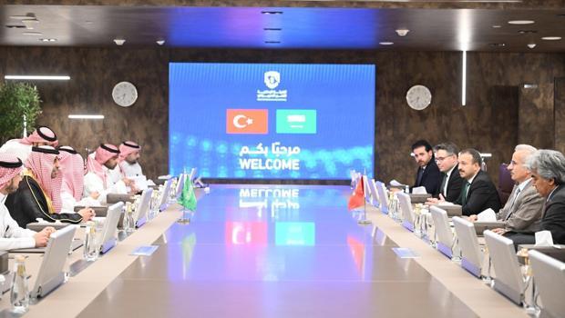 Azərbaycan və Səudiyyə Ərəbistanı nəqliyyat və dəmir yolu sahəsində əməkdaşlıq memorandumu imzaladı