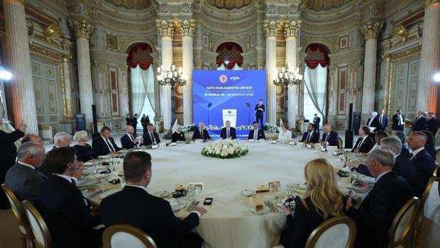 NATO parlamentar liderləri birliyə və müdafiənin gücləndirilməsinə çağırıb