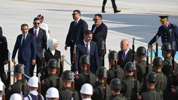 NATO liderləri Ankarada sammit üçün toplaşır
