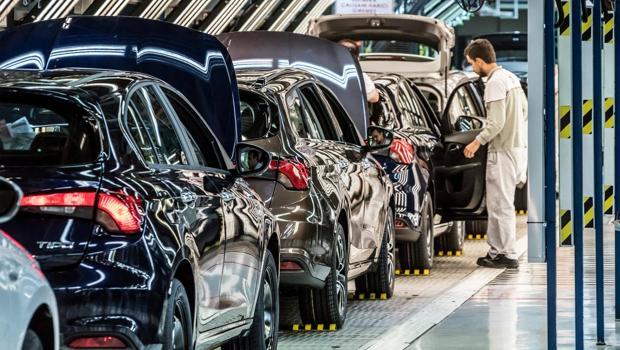 Türkiyə avtomobil sənayesi bu il 43 milyard dollar ixrac hədəfləyir