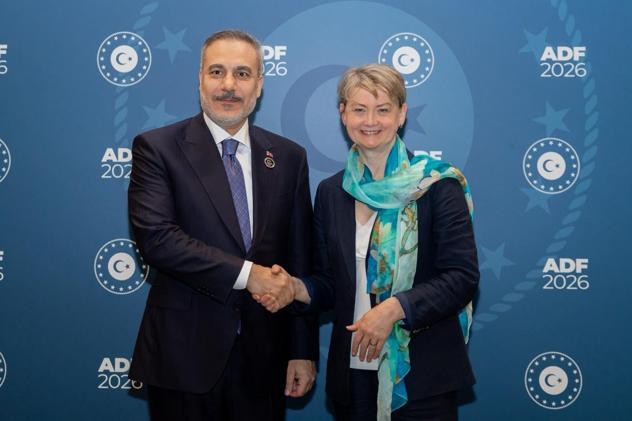 Fidan meets British, Russian counterparts at Antalya Diplomacy Forum