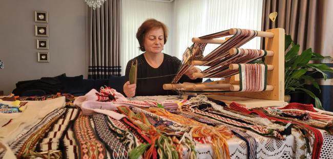 Card weaving aims to reach new gen