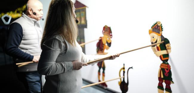 Woman keeps Karagöz shadow play alive