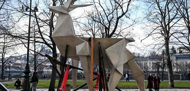 Statue rescued from war tours Europe