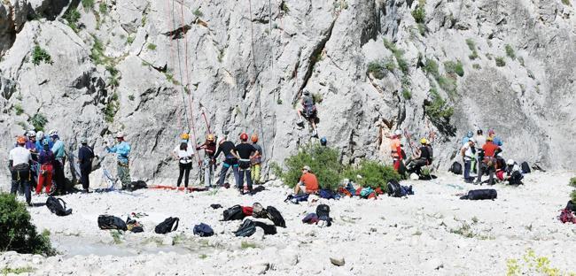 Climbers learn ropes in Niğde’s Aladağlar
