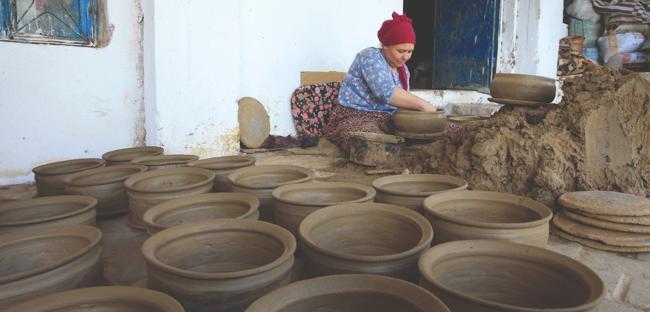 Artisans turn volcanic rock into cookware