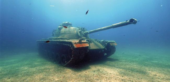 Submerged tank in Saros draws divers