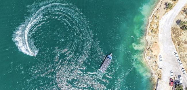 Solar boat explores four provinces