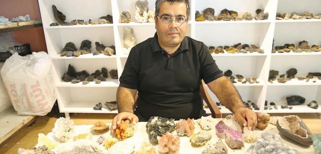 Stone collection turns into intl business