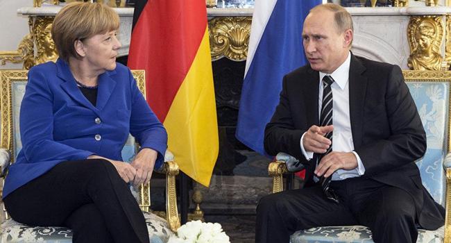 Putin discuss Syria with Merkel ahead of talks with Turkey