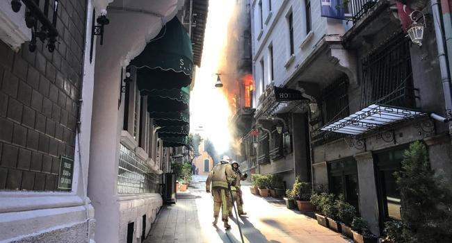 Fire kills 4 in Istanbul