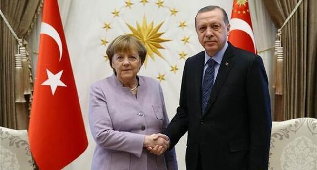 Turkish president, German chancellor discuss migration, Syria