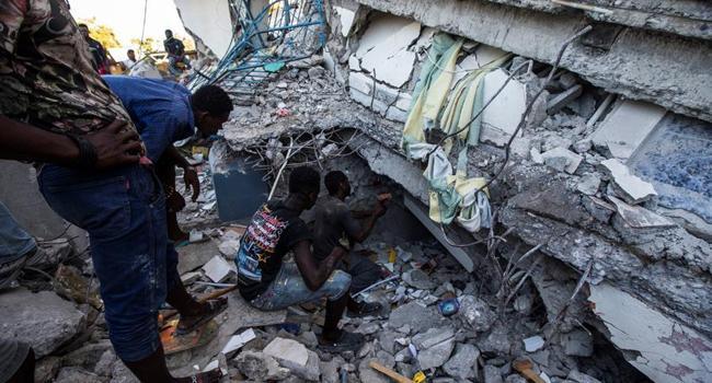 Haiti searches for survivors after quake kills more than 300