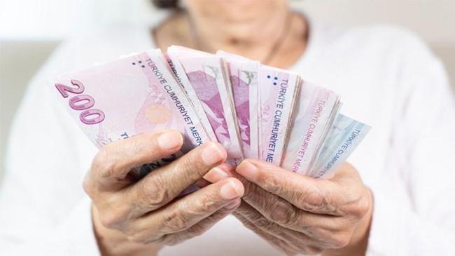 AK Parti'den emekli maaşına zam açıklaması | Ekonomi Haberleri