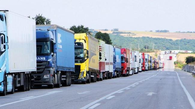 20 kilometrelik ihracat kuyruğu | Ekonomi Haberleri