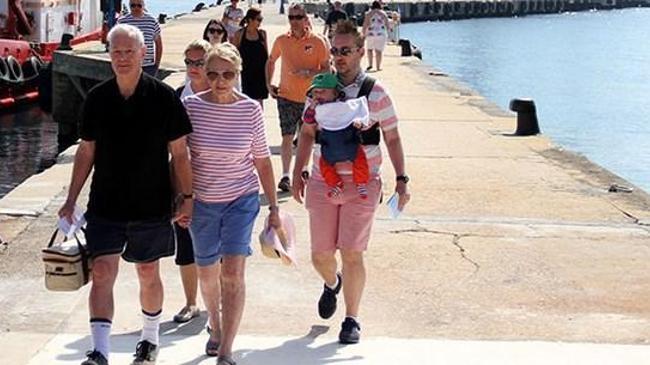 Antalya'ya gelen turist 3.38 milyona ulaştı | Ekonomi Haberleri