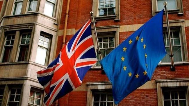 İngiltere parlamentosu'ndan Brexit'in ertelenmesine onay | Ekonomi Haberleri