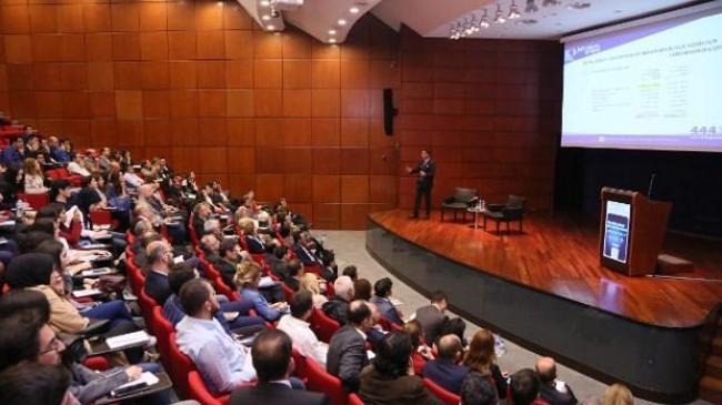 “Döviz Kuru Riskinizi Vadeli İşlem ve Opsiyon Piyasasında Yönetin” Eğitim Semineri Düzenlendi | Borsa İstanbul Haberleri