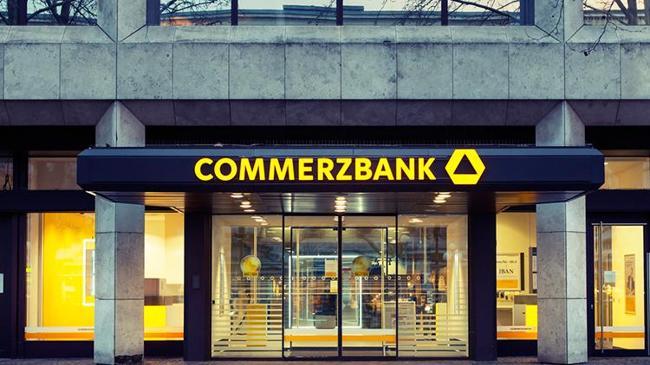 İtalyan finans devinden Commerzbank kararı  | Ekonomi Haberleri