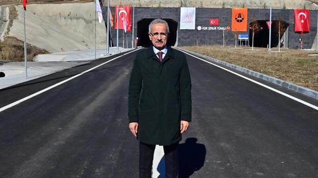 Bakan Uraloğlu: Çıldır ilçesi üzerinden Aktaş Sınır Kapısı’na ve Gürcistan’a yüksek standartlı bir ulaşım sağladık | Genel Haberler