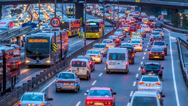 Son dakika haberi... Araç sahibi olan herkesi ilgilendiriyor... Trafik sigortasına yüzde 10 artış! Teminatlar da yükseldi... | Ekonomi Haberleri