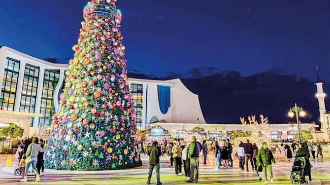 Antalya’ya ‘Noel’ öncesi turist akını | Ekonomi Haberleri