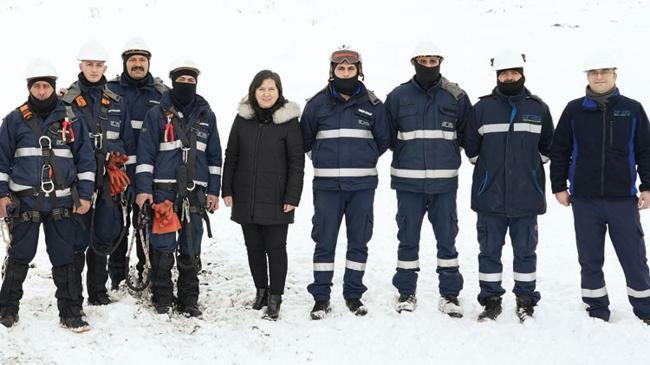 Kesintisiz enerji için kadınlar sahada | Ekonomi Haberleri