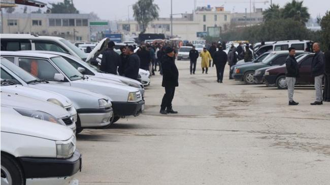 Suriyelilerden kelepir araçlar! Ülkelerine dönmek için satıyorlar | Ekonomi Haberleri
