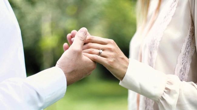 Takıda altın ve taş azaldı gösteriş arttı | Ekonomi Haberleri