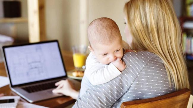 SGK çalışan annelere bakıcı desteğini artırdı | Ekonomi Haberleri